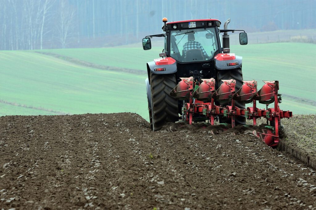 tractor, cultivation, field, plow, tillage, soil ridge, farmland, farm, agriculture, countryside, nature, tractor, tractor, tractor, tractor, tractor, plow, plow, plow, plow, tillage, tillage, tillage